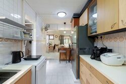 Blk 111 Hougang Avenue 1 (Hougang), HDB Executive #581929301